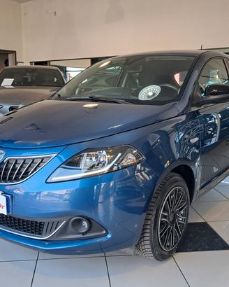 Lancia Ypsilon 1.0 FireFly Hybrid 70 cv Gold