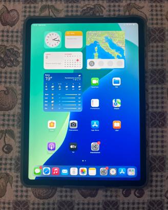 Ipad pro 11 2018 wifi 4g con tastiera Logitech