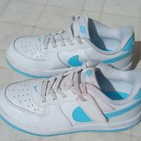 Nike Air Force 1 Low . Unisex Junior. Taglia 33,5