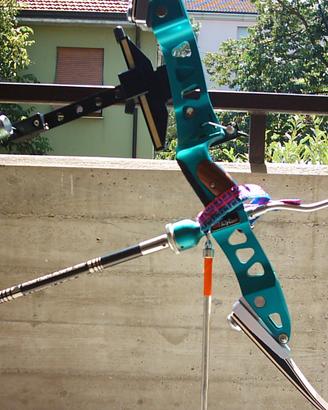 ARCO Compound HOYT RADIAN 30"-50/60# c.ACCESSORI