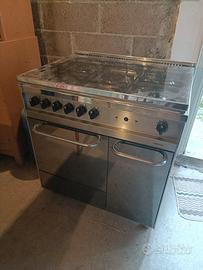 Cucina Lofra con forno