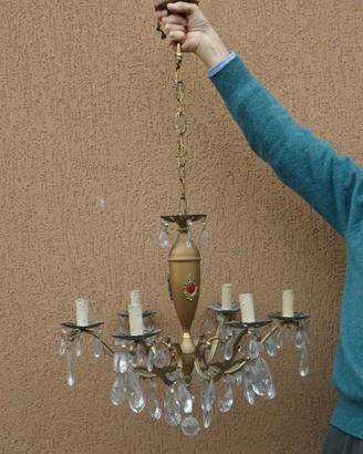 Lampadario a goccia e due abat-jour abbinate