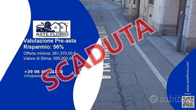 Immobile in asta di 588 m² con più di 5 locali a V