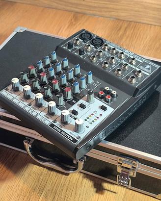 Behringer xenyx 802