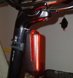 luce posteriore professionale per bicicletta