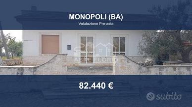 Immobile in asta di 74 m² a Monopoli