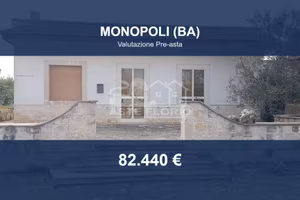 Immobile in asta di 74 m² a Monopoli
