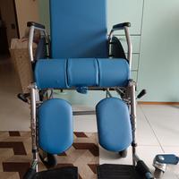 sedia a rotelle comoda da transito