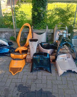 Carene e Serbatoi Aprilia, Suzuki, Piaggio,