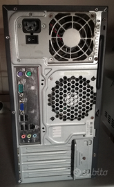 Computer fisso più tastiera