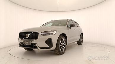 VOLVO XC60 2.0 b4 Plus Dark auto