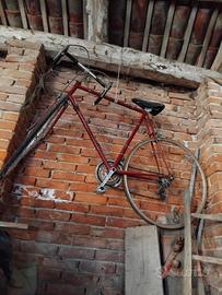 Bici da corsa d'epoca eroica