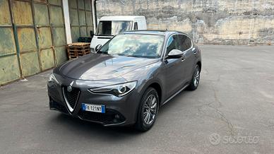 Stelvio 210 CV Q4 2017 km 113.000