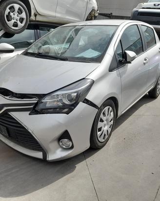 toyota yaris 2015