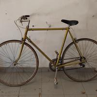 bici da corsa vintage adatta per eroica