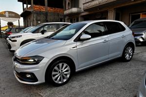 Polo 1.6 TDI 95 CV DSG 5p. R-LINE