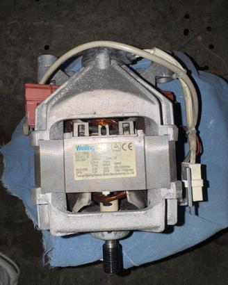 Motore lavatrice  universa piu cinglia