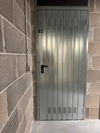 Porta in lamiera zincata