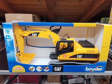 BRUDER Ruspa cingolata cat