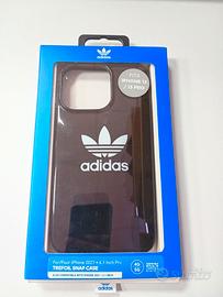 cover iPhone 13/13 Pro Adidas nera