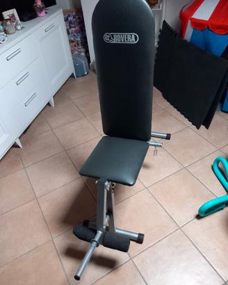 Panca con parte per gambe (leg curl)