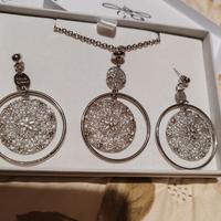 orecchini e collana cesare Paciotti 