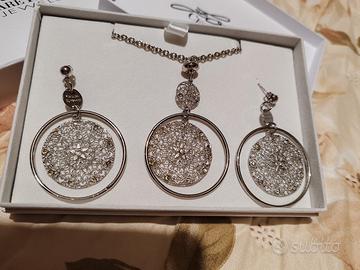 orecchini e collana cesare Paciotti 