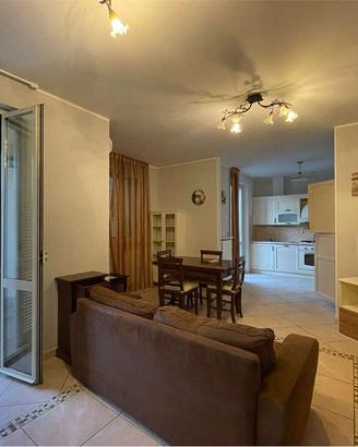 a2593j15 - Trilocale con garage