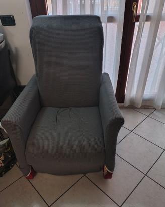 POLTRONA RECLINABILE