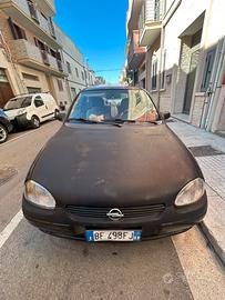 Opel Corsa 1999 – Solo 106.449 km – Economica