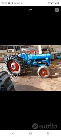 trattori ford