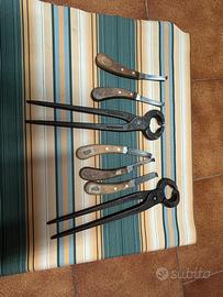 Tenaglie e coltelli per zoccoli maniscalco