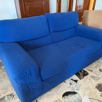 Divano blu elettrico