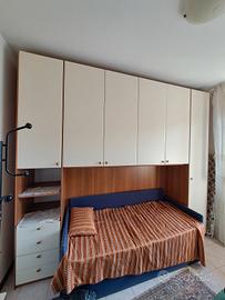 cameretta completa di letto