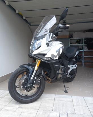 CFMOTO 650MT