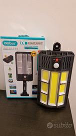 lampione solare potente