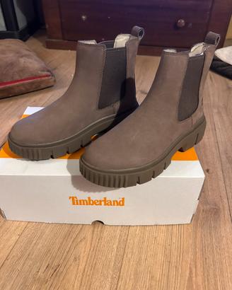 Mid Chelsea boots Timberland