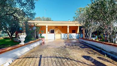 VILLA SINGOLA A FRANCAVILLA FONTANA