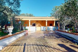 VILLA SINGOLA A FRANCAVILLA FONTANA