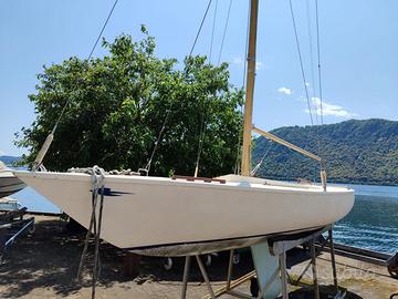 Barca a vela Starling