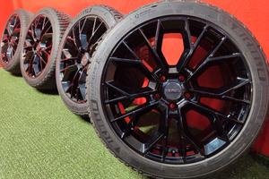 Cerchi Audi A3 S3 VW Golf 7 8 Gomme 99% 225 40 18