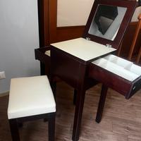 Mobile trucco-portagioie