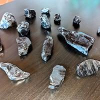 Pietra ossidiana nera Grezza Sarda