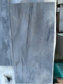 Stock Piastrelle Effetto Marmorizzato Grigio Nebbi