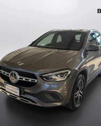 MERCEDES-BENZ GLA (H247) - GLA 180 d Auto
