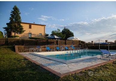 Villa di 280 m² con più di 5 locali a Casole d'Els