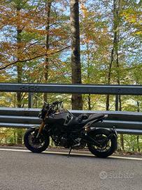 Yamaha mt 09 sp 2020 con 9500 km