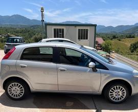 FIAT Grande Punto - 2009