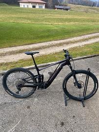 Giant Stance 2024 con batteria da 800w/h