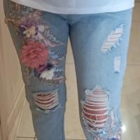 Jeans ricamato 